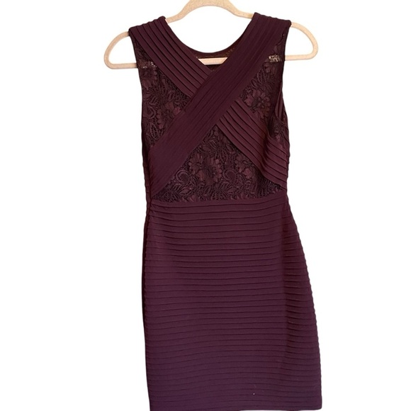Calvin Klein Burgundy/Plum Ribbed Bodycon Mini Dress V-Neck Cocktail-Size 2 - Picture 4 of 9